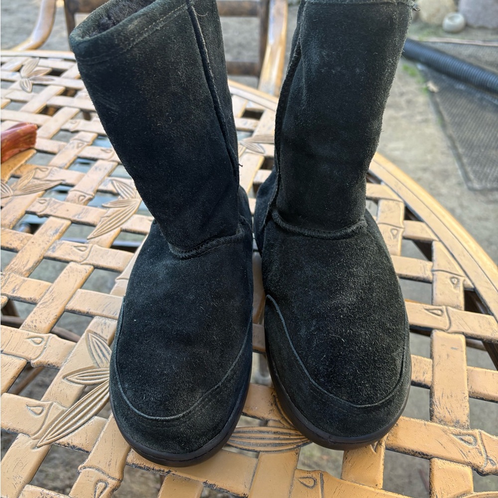 BearPaw Charcoal Suede Footwear